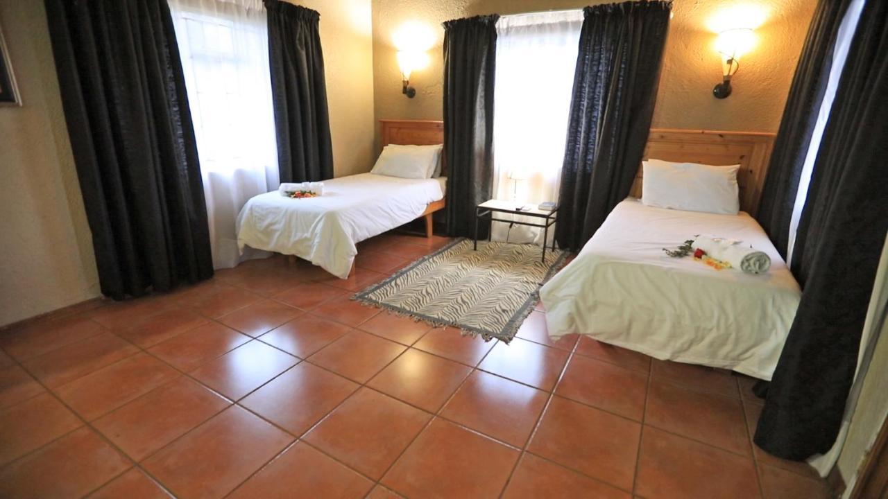 African Rest Lodge Барбертън Екстериор снимка